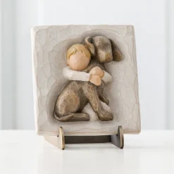 Hug Plaque